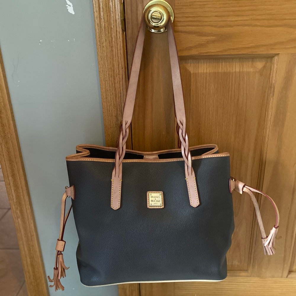 Douney and Bourke Pebbeled LeatherTote  Bag